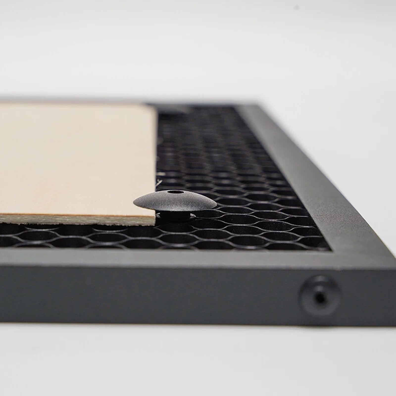 ATOMSTACK F4N Letto laser a ni - Honeycomb Laser Bed recensione e prezzo