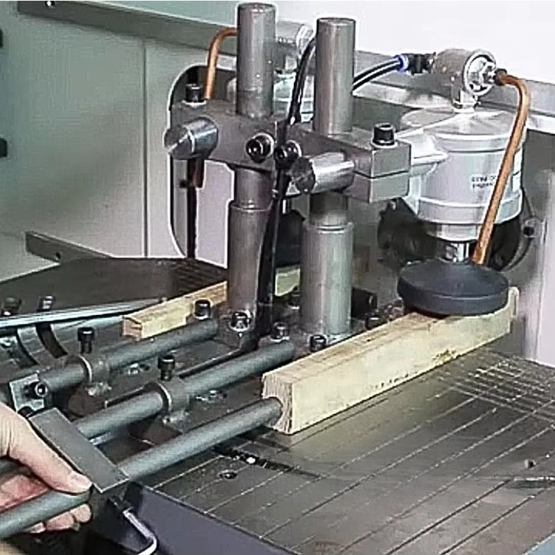 Macchina CNC per tenonatura a  - Cnc Spindle Motor recensione e prezzo